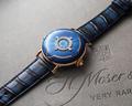 Referenz 8802-0400, Heritage Tourbillon, Modell aus Rotgold 5N, blaues Armband aus Alligatorleder, limitierte Auflage von 10 Exemplaren. :: H. Moser & Cie.